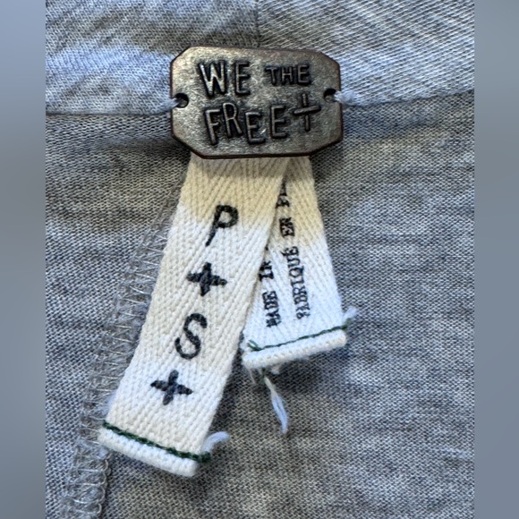 We The Free Free People Top Sz S Grey Cowl Neck Cap Sleeve Boho Tee Shirt - Picture 8 of 11